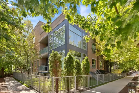 1307 W Wrightwood Ave #306, Chicago, IL 60614
