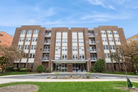 2025 Sherman Ave #401, Evanston, IL 60201