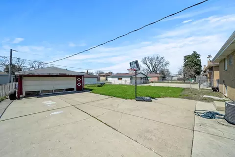7736 S Octavia Ave, Bridgeview, IL 60455 photo 22