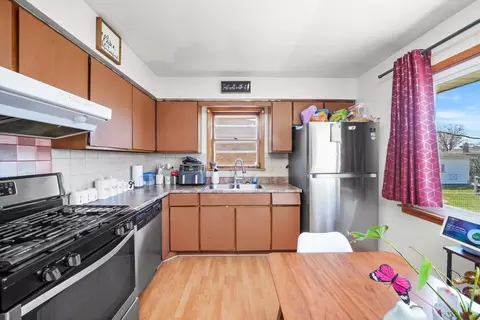 7736 S Octavia Ave, Bridgeview, IL 60455 photo 6