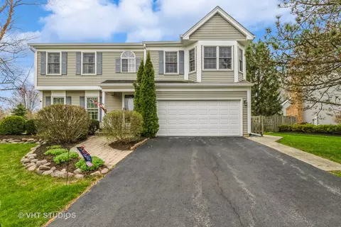 2107 Lawson Blvd, Gurnee, IL 60031