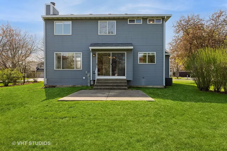 Exterior - 1168 Halfmoon Gate, Lake In The Hills, IL 60156 photo 3 of 3