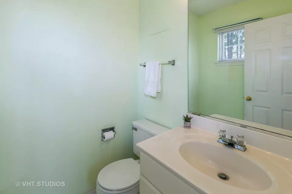 Bath - 1168 Halfmoon Gate, Lake In The Hills, IL 60156 photo 1 of 3