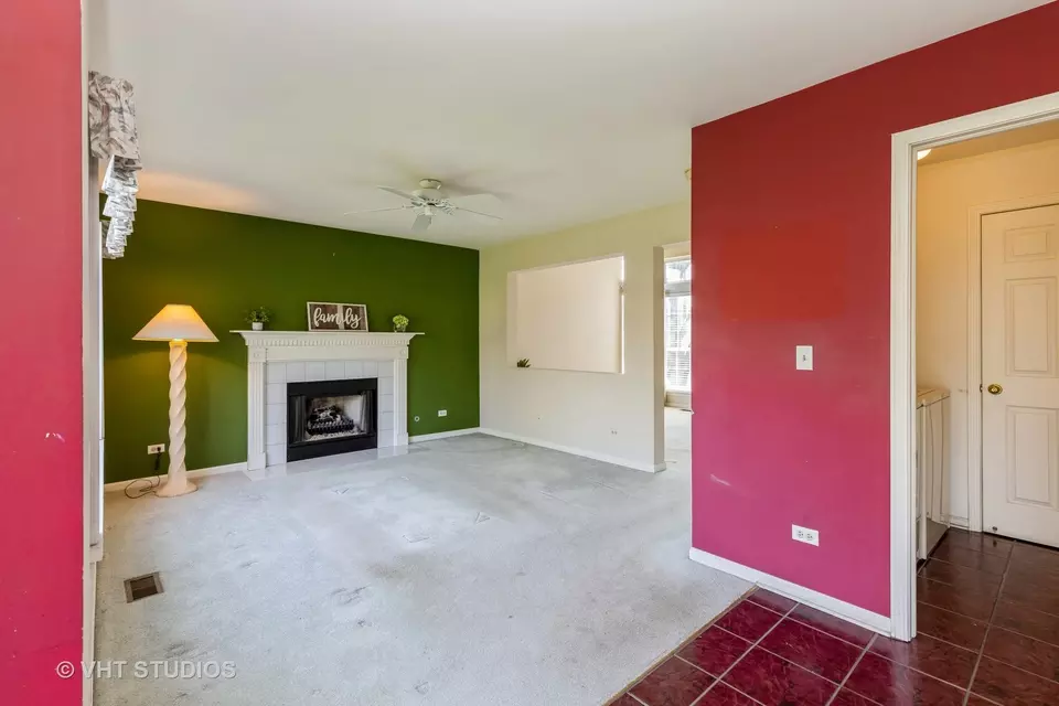 Living - 1168 Halfmoon Gate, Lake In The Hills, IL 60156 photo 4 of 7