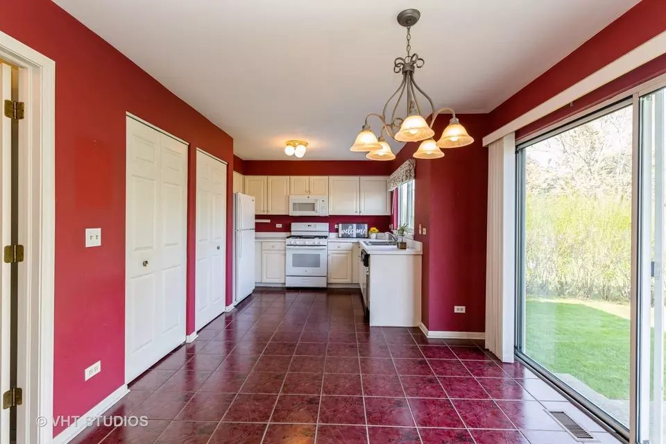 Kitchen - 1168 Halfmoon Gate, Lake In The Hills, IL 60156 photo 3 of 3