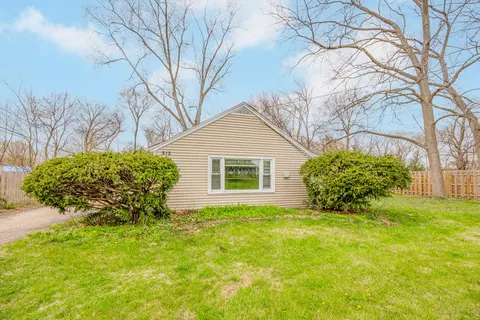 812 Foran Ln, Aurora, IL 60506