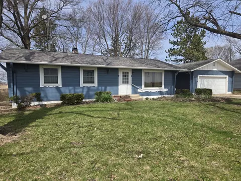 5276 W Pearl City Rd, Freeport, IL 61032