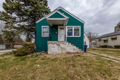 2740 W 98th Pl, Evergreen Park, IL 60805