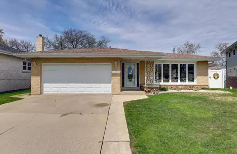 10838 Nelson Ave, Westchester, IL 60154