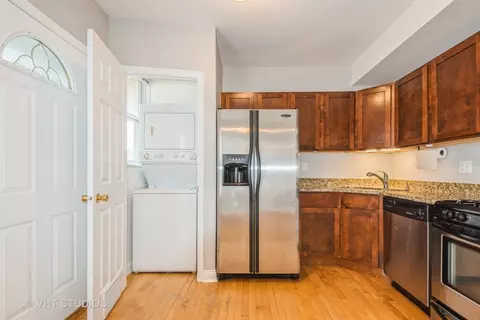 4449 W Sunnyside Ave #2, Chicago, IL 60630 photo 9