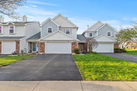 6515 Barclay Ct, Downers Grove, IL 60516