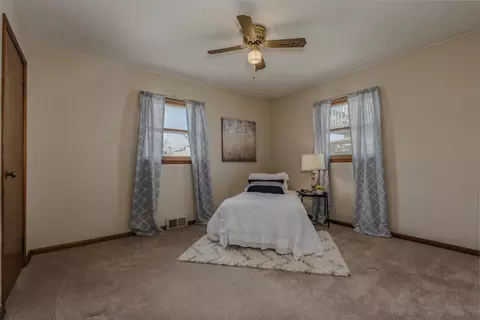 Bedroom - 764 High St, Aurora, IL 60505 photo 2 of 5