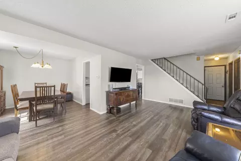 Other - 452 Harbor Ter, Bartlett, IL 60103 photo 1 of 5