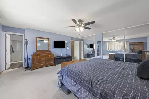 Bedroom - 452 Harbor Ter, Bartlett, IL 60103 photo 2 of 4