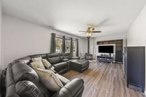 Other - 452 Harbor Ter, Bartlett, IL 60103 photo 2 of 5