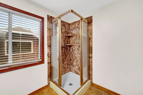 537 S 5th Ave, Des Plaines, IL 60016 photo 11