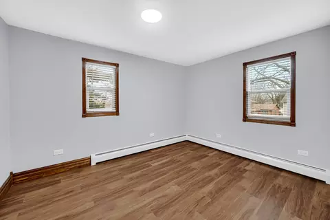 537 S 5th Ave, Des Plaines, IL 60016 photo 8