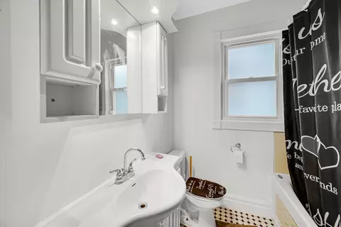 537 S 5th Ave, Des Plaines, IL 60016 photo 14