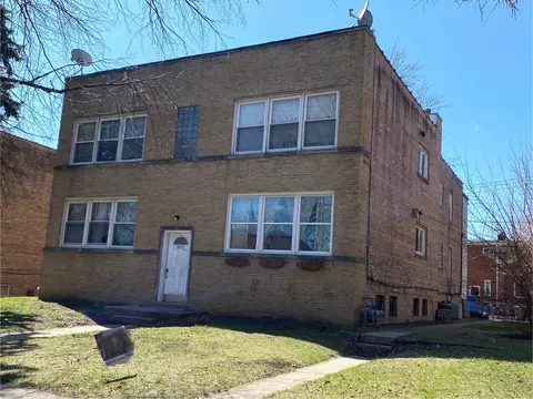 8950 Lavergne Ave, Skokie, IL 60077