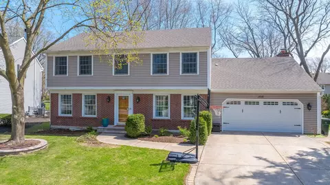 1616 Albermarle Ct, Naperville, IL 60563
