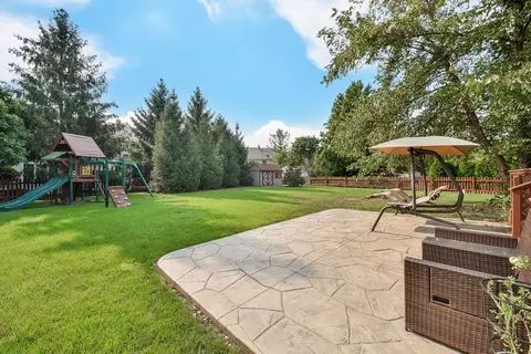 Exterior - 1427 Steeplechase Rd, Bartlett, IL 60103 photo 4 of 6