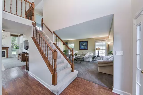 Entry Way - 1427 Steeplechase Rd, Bartlett, IL 60103 photo 1 of 2