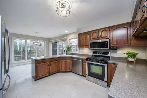 Kitchen - 1427 Steeplechase Rd, Bartlett, IL 60103 photo 1 of 2