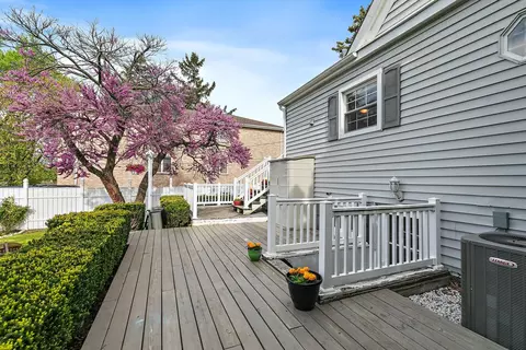 Exterior - 47 Central Ave, Roselle, IL 60172 photo 5 of 9