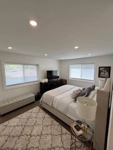 Bedroom - 1237 Heatherfield Ln, Glenview, IL 60025 photo 1 of 5