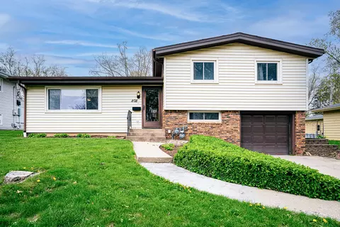 808 Bryan St, Normal, IL 61761