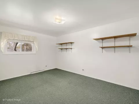 1430 Emmerson Ln, Mount Prospect, IL 60056 photo 18