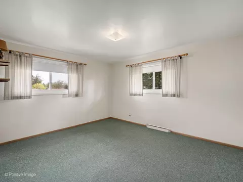 1430 Emmerson Ln, Mount Prospect, IL 60056 photo 16