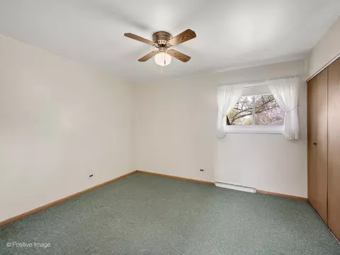 1430 Emmerson Ln, Mount Prospect, IL 60056 photo 17