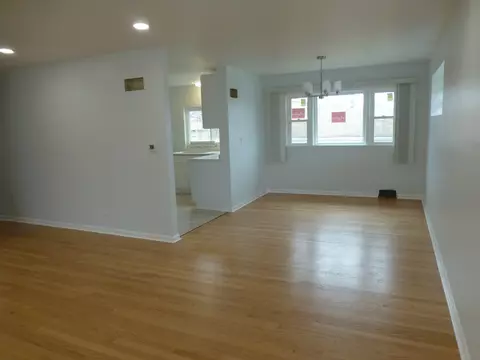 Living - 2500 S 16th Ave, Broadview, IL 60155 photo 2 of 4