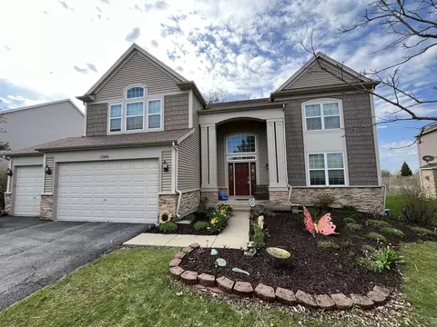 1340 Slater St, Sugar Grove, IL 60554