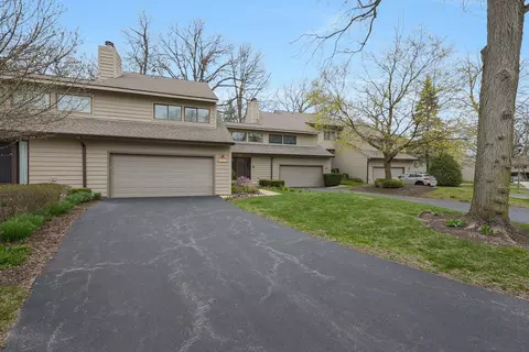 1513 Kirkwood Dr, Geneva, IL 60134