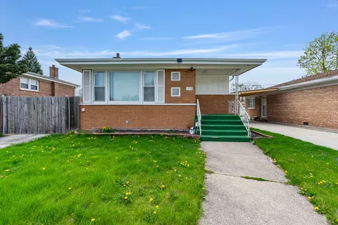 1332 Mackinaw Ave, Calumet City, IL 60409