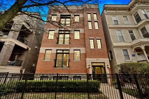 3234 N Clifton Ave #3, Chicago, IL 60657
