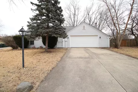 52 Ingleshire Rd, Montgomery, IL 60538