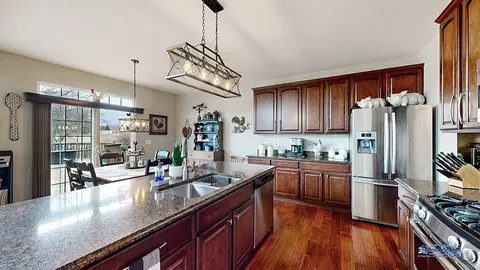 7037 Liam Ln, Mchenry, IL 60050 photo 14