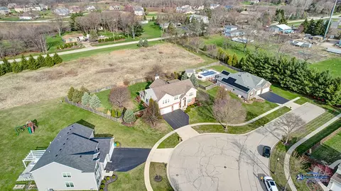 7037 Liam Ln, Mchenry, IL 60050 photo 69