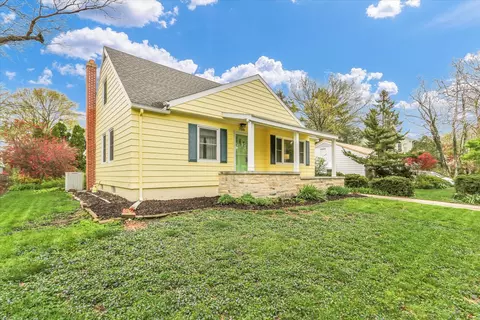 706 W Vermont Ave, Urbana, IL 61801