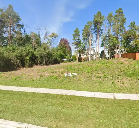 52 Burnette Dr, Antioch, IL 60002