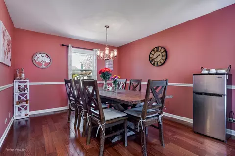 Dining - 2170 Niagara Ct, Elgin, IL 60123 photo 1 of 1