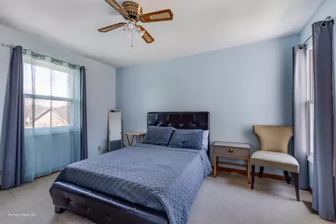 Bedroom - 2170 Niagara Ct, Elgin, IL 60123 photo 4 of 4
