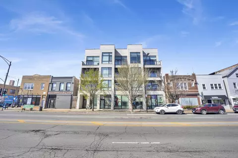 2550 W Fullerton Ave #4D, Chicago, IL 60647