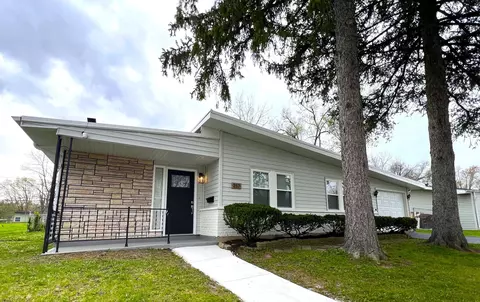 217 Shabbona Dr, Park Forest, IL 60466