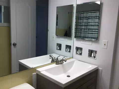6833 N Kedzie Ave #1010, Chicago, IL 60645 photo 24