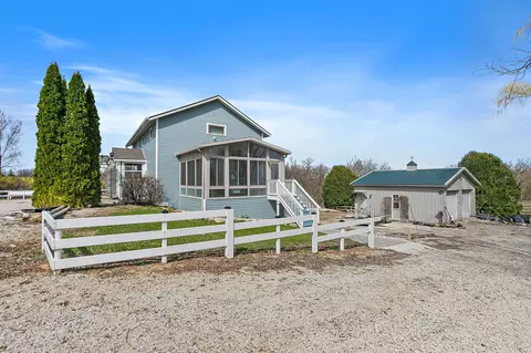 9602 Wright Rd, Harvard, IL 60033 photo 17