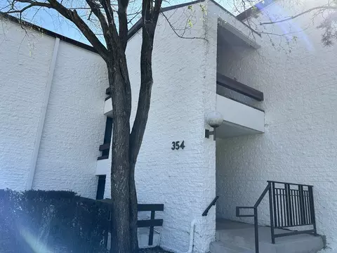 354 W Miner St #2B, Arlington Heights, IL 60005
